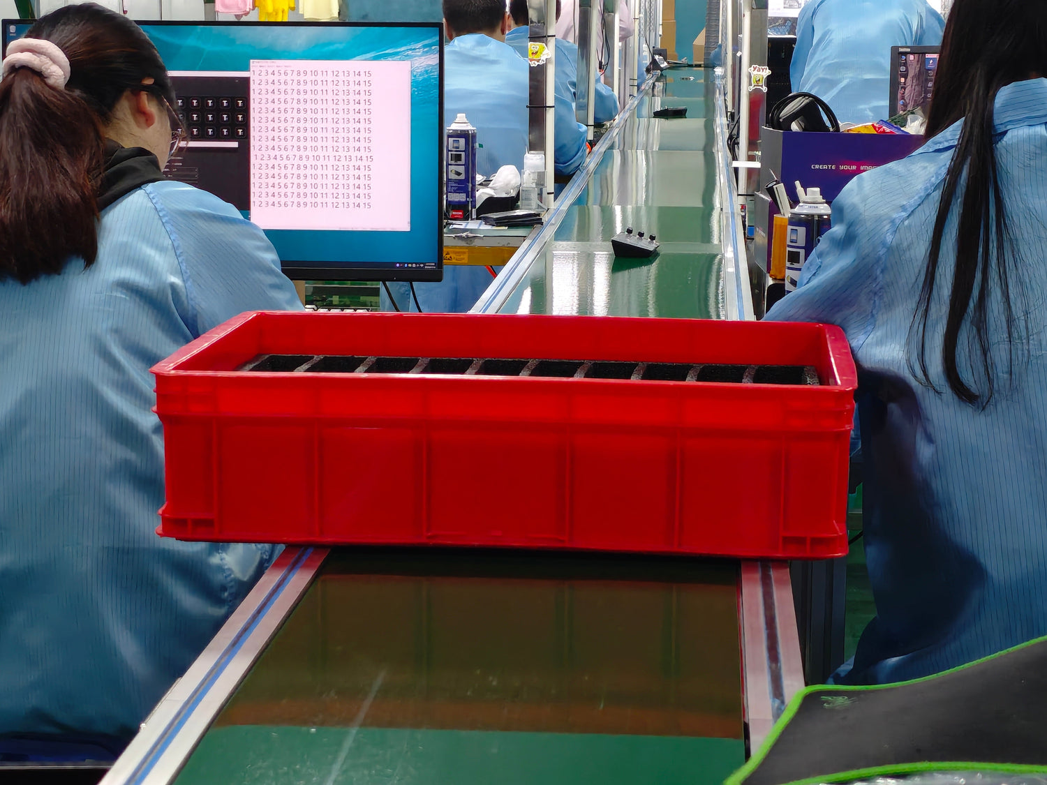 MagTran M3: A Stream Deck–Style Control Deck for Creators, Now in Mass Production